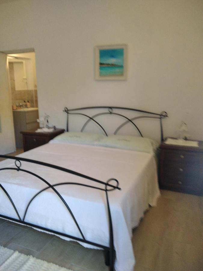 אגליאנטו B&B Li Salcuneddi מראה חיצוני תמונה