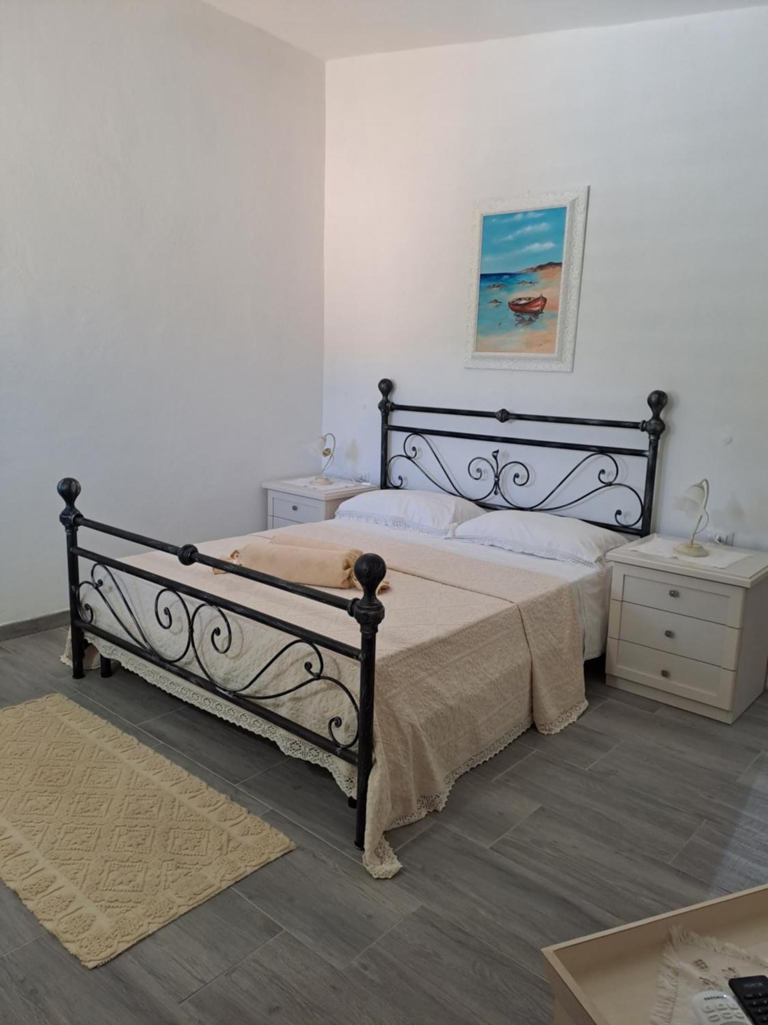 אגליאנטו B&B Li Salcuneddi מראה חיצוני תמונה
