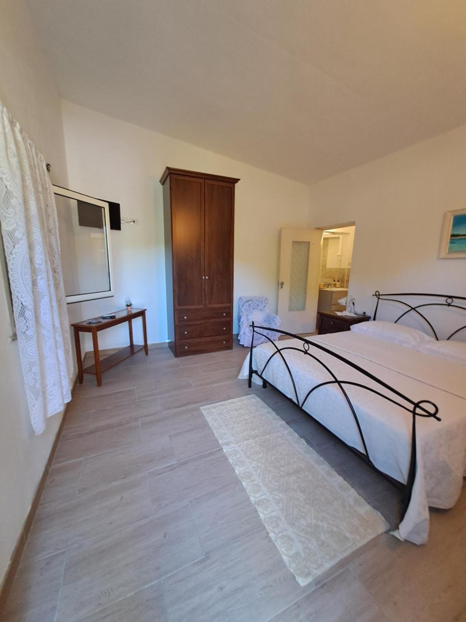 אגליאנטו B&B Li Salcuneddi חדר תמונה