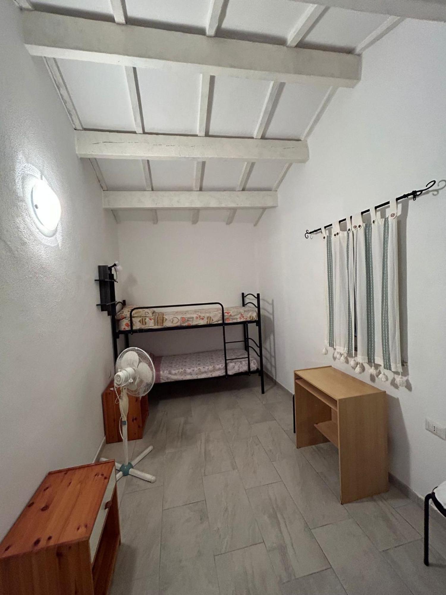 אגליאנטו B&B Li Salcuneddi מראה חיצוני תמונה
